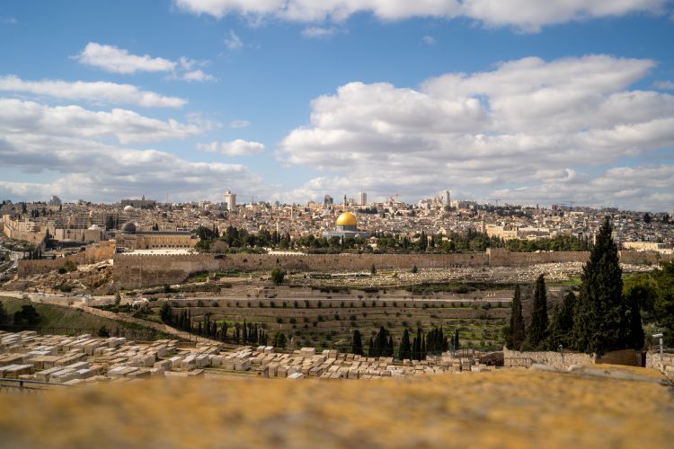 לשנה הזאת בירושלים: למה רק לשנה הבאה?